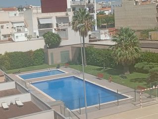 Etagenwohnung  Carrer marina. Piso con parking, buhardilla y solarium
