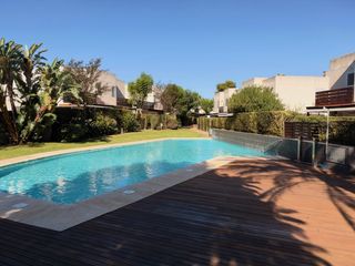 Casa pareada  Carrer dels prats. Financiaci�n 100%