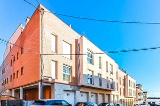 Pis  Carrer gaudi. Dúplex 4 hab - financiación 100%