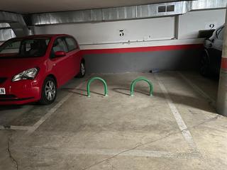 Parking coche en peña de la atalaya 35