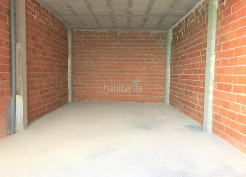 Foto c6ff7502-f7f4-47de-a4c7-ba492368d060. Locale commerciale in carretera de marchamalo 17 in Cabanillas del Campo