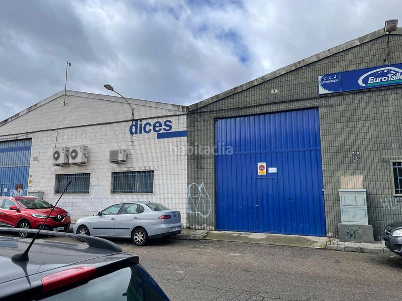 Foto f5d7d266-06e0-49c7-b321-bb0288a57479. Nave industrial en ebanisteria 2 en Parque Cataluña Torrejón de Ardoz