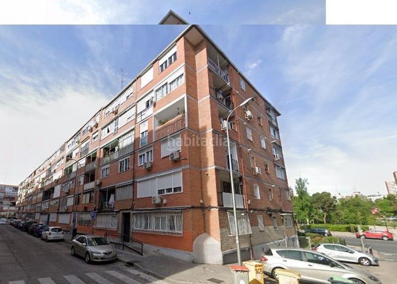 Foto dbdcde9c-1497-4c80-bf4c-d349e038025b. Piso en de valmojado 165 en Aluche Madrid