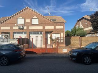 Casa adosada  Sierra de ayllon. Oportunidad de compra chalet adosado en villanueva de la torre