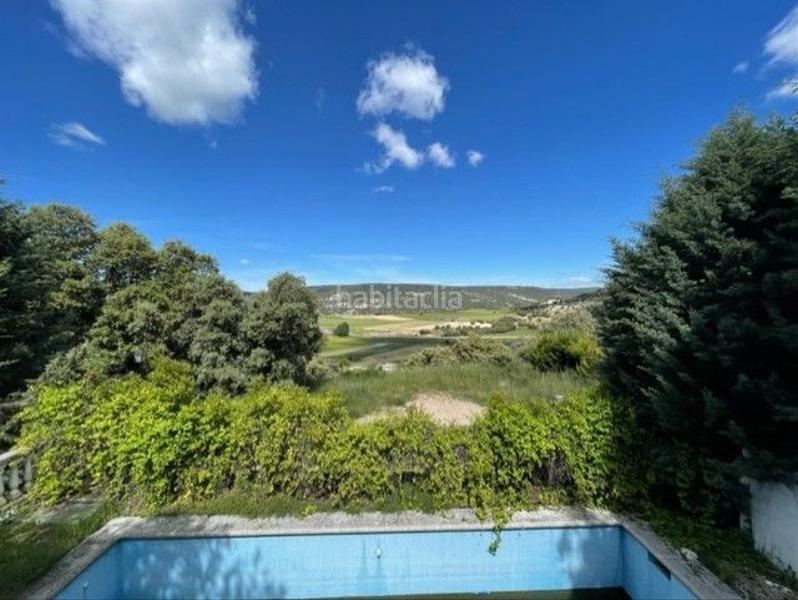 Foto b1172ea4-9a75-4923-b64c-c80bf814fd88. House in Fuentenovilla