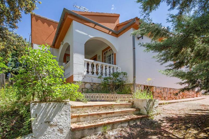 Foto b12e790d-39c9-49fe-84a1-3f9ab8214ff9. House in Fuentenovilla