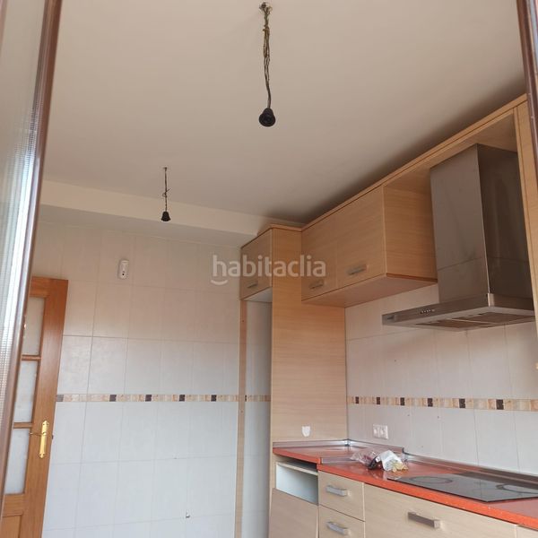 Foto 6baf0c7b-9bf2-4918-b8c1-9b9e92739cb2. Casa adossada amb calefacció a Velada