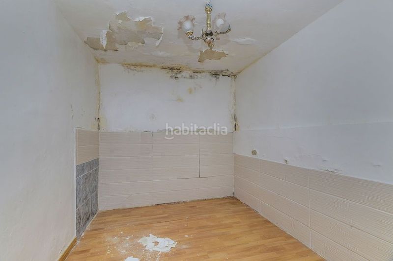 Foto 209dcee9-4c88-4274-9934-abfc1967d5f7. Pis amb calefacció a Valdeacederas Madrid