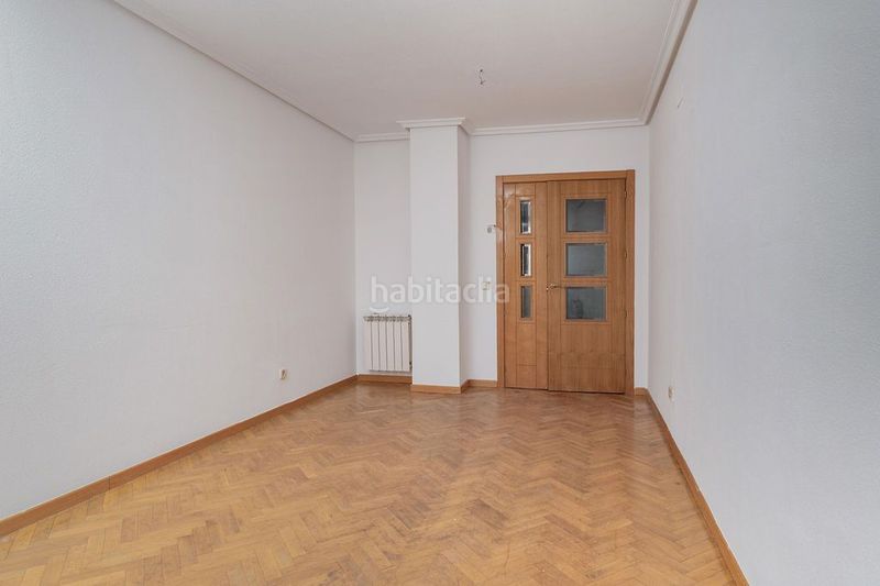 Foto c008d785-7e8c-4377-bbb1-e1051eed0104. Pis amb calefacció a Villaverde Alto Madrid