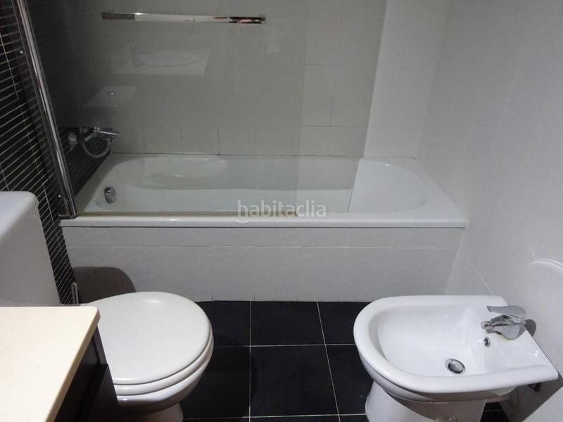 Foto 1d7a69ee-abce-4fa0-a581-c95fe5df86ac. Alquiler piso precioso piso de alquiler con piscina y plaza de garaje en Villarreal / Vila - real