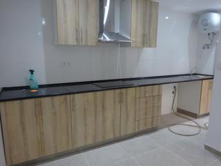 Casa en Cariena - Carinyena. Casa reformada en excelente zona