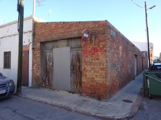 Local Comercial a Centro. Patio en venta, dá a dos calles