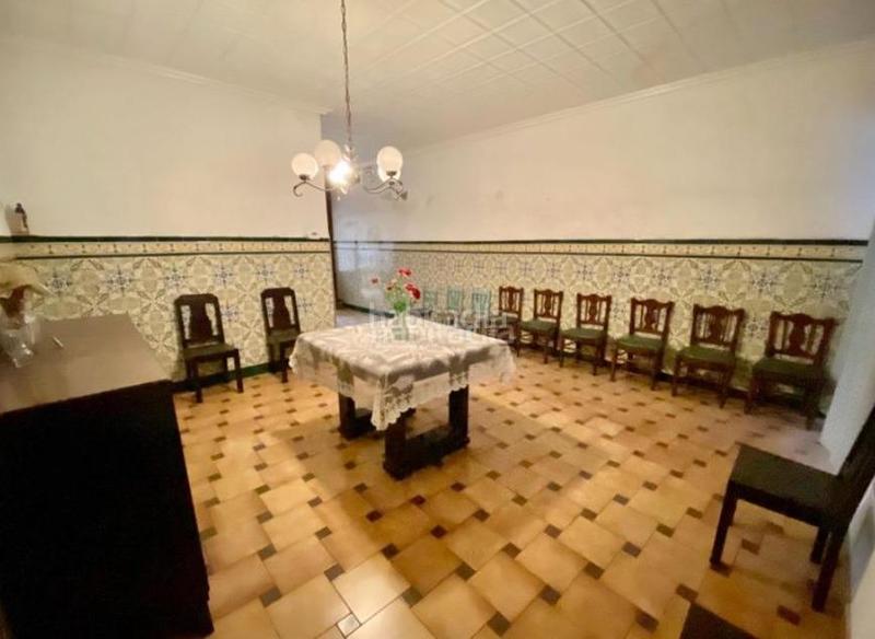 Foto dd61bba1-c9b4-41fb-af74-d80495ad7f27. Casa bonita casa de dos plantas en Madrigal Villarreal / Vila - real