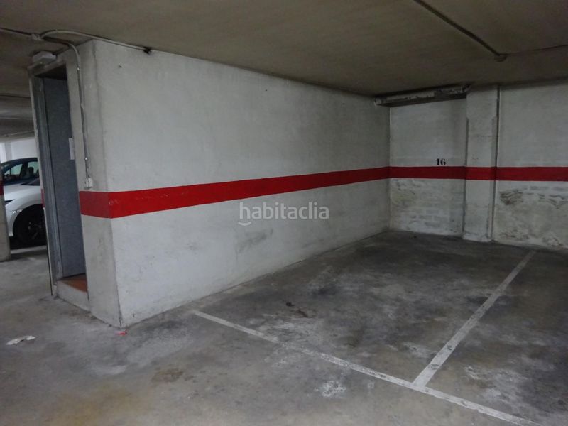 Foto c9aade9b-67b0-4c75-a75a-c9ba7a79198b. Aparcament cotxe a El Pilar Villarreal / Vila - real