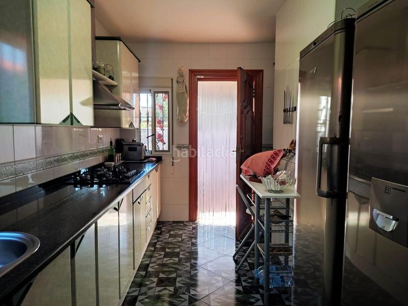 Foto 0e2fc88d-7b9c-45c1-9a91-9036ee0a796f. Chalet avec parking dans Madrigal Villarreal / Vila - real