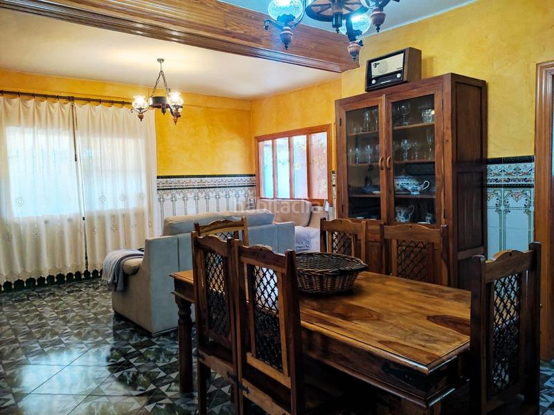 Foto 154af2cd-dc90-4fd5-ab08-21dbb8dca2e7. Chalet avec parking dans Madrigal Villarreal / Vila - real