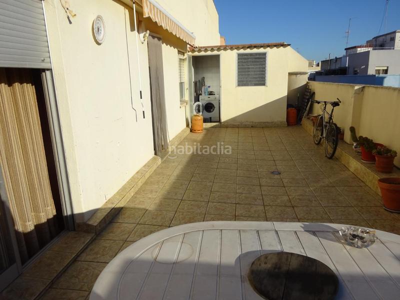 Foto 8e2840db-d35e-4c9e-8dee-77cd7a0bffb6. Attique dans Onda