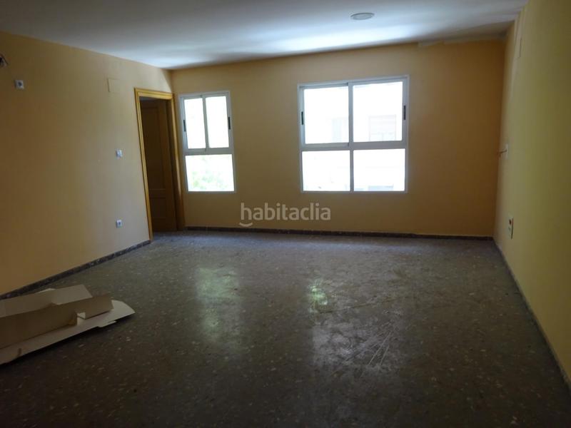 Foto c181f3b7-5dbd-471a-b90d-f54765e314f8. Affitto locale commerciale in Piscinas Villarreal / Vila - real