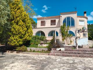 Chalet en Alcossebre. Chalet independiente con terreno.