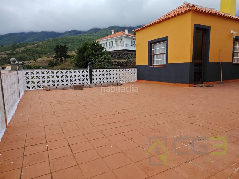 Foto facd8493-2966-47f8-80f7-04ff8e50a7d5. Xalet amb aparcament a Breña Alta
