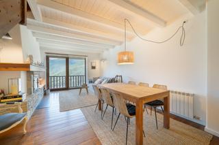 Triplex  Carrèr deth centre 26. Tríplex en venta en mont – tu refugio de montaña en el valle de