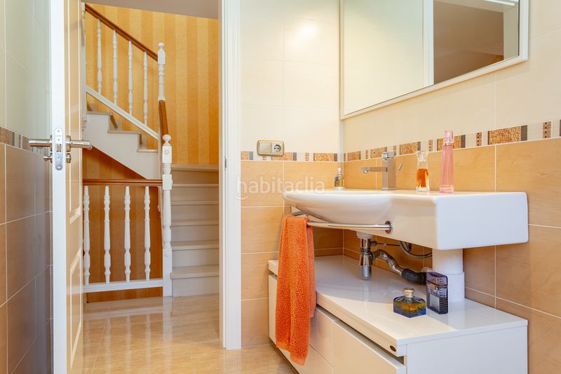 Foto 4ba81a08-6e24-422e-80d0-f2051416bd70. Casa aparellada a carrer del fonoll 11 a Els Munts Torredembarra