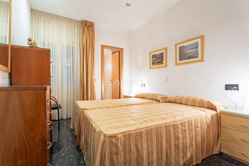 Foto 48261b3d-672c-4c86-bcdb-3654a1d7e6f2. Chalet in avinguda de la diputació 98 in Vilafortuny Platja Cambrils