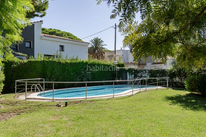 Foto 630723aa-e0f5-47ef-bf92-3db13a22cc24. Chalet in avinguda de la diputació 98 in Vilafortuny Platja Cambrils