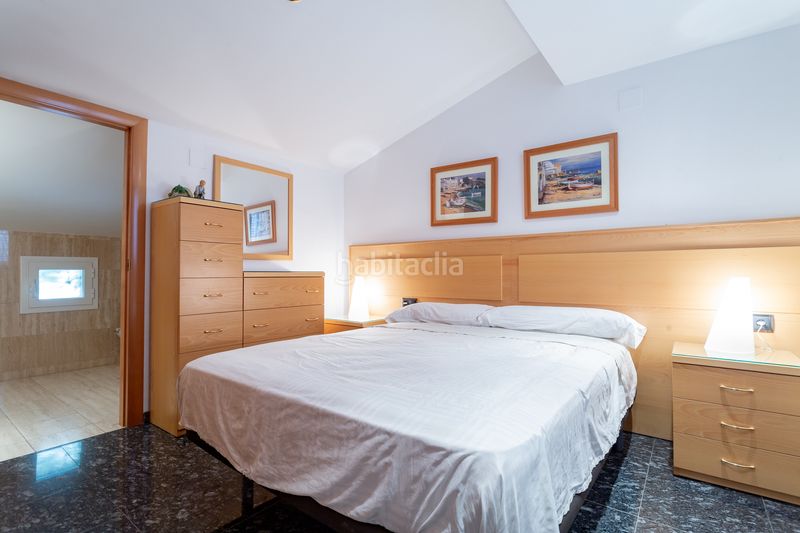 Foto bc012436-eff8-4776-8d20-de992c4dfb9f. Chalet in avinguda de la diputació 98 in Vilafortuny Platja Cambrils