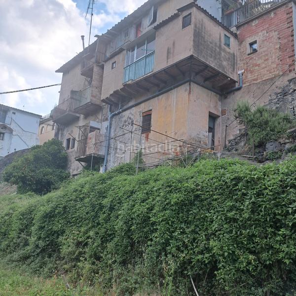 Foto 53f43bae-7efa-454c-9709-5003a6882a36. Casa in Vall de Bianya (La)