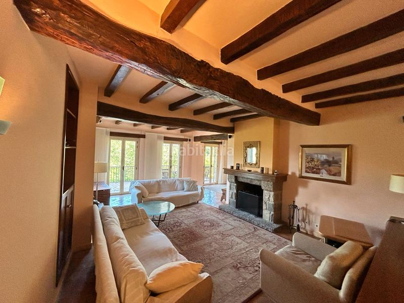 Foto 56f55ecc-53f9-463c-8a9f-6536621fce80. Casa con camino riscaldamento parcheggio piscina in Sant Joan les Fonts