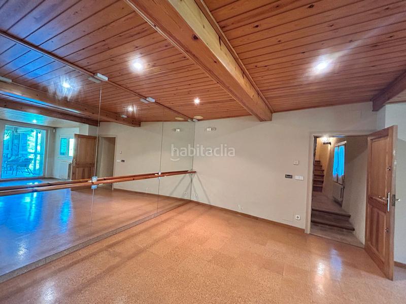 Foto 90a39084-e17d-427b-8ffa-4ef0c1c241a0. Casa con camino riscaldamento parcheggio piscina in Sant Joan les Fonts