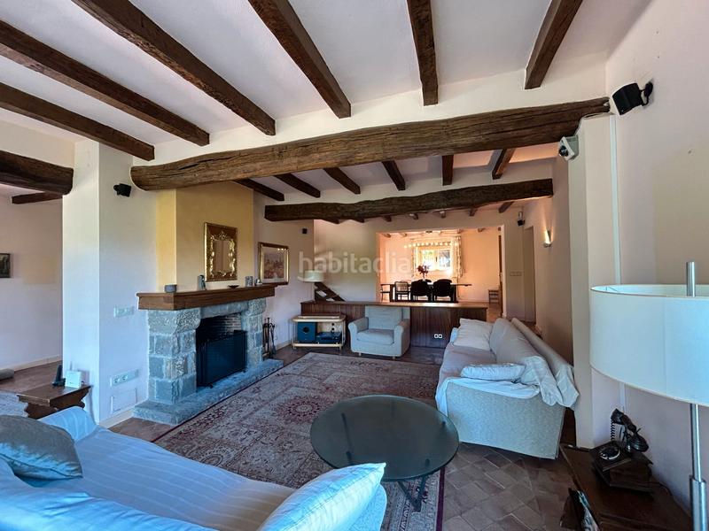 Foto d3925f5c-c392-41e1-993b-90430f36c4ed. Casa con camino riscaldamento parcheggio piscina in Sant Joan les Fonts