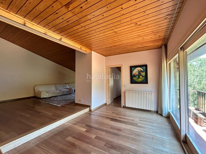 Foto faf97bf6-4635-4986-9ce7-eec62b40d77e. Casa con camino riscaldamento parcheggio piscina in Sant Joan les Fonts