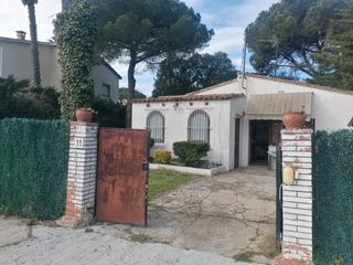 Haus  Carrer sud 11. Casa a calonge