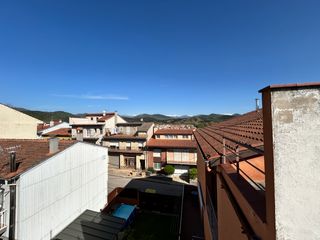 Flat in Olot. Pis a olot
