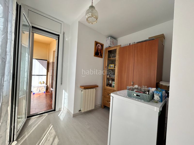 Foto f903b75d-9915-4400-86e2-9cf7ab239a6f. Piso pis a en Olot