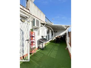 Ático  Calle san joaquín. Ático reformado de 100 m con gran terraza privativa junto al río