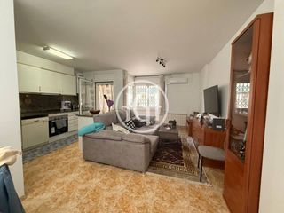 Etagenwohnung  Calle josep carner. Tu nuevo hogar en blanes amplitud, comodidad y playa a un paseo.