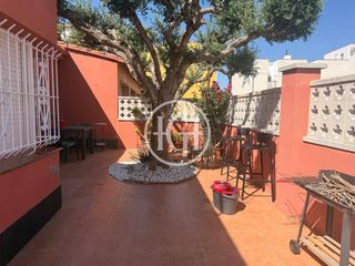Miete Haus  Calle puig de l´era mala. Amplia vivienda en alquiler en castelló dempúries