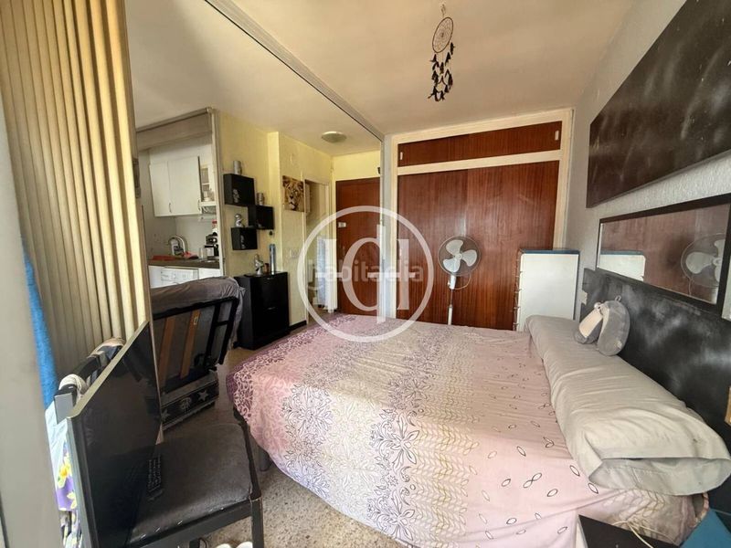 Foto 63a99587-1372-45a1-81d2-0fcdc91e2a7b. Loft amb piscina a Els Pins Blanes
