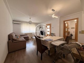 Pis  Plaza residencial xon moner. Amplio, luminoso y adaptado para entrar a vivir en una de las zo