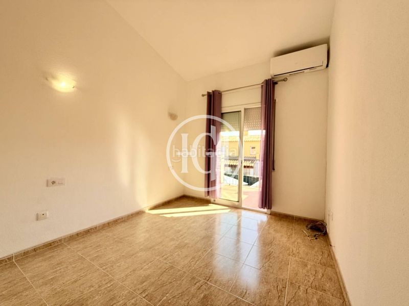 Foto 5a4ae5d6-b7ae-4cec-b454-fc83fdf12e1d. Casa amb calefacció a Puigmal - Mas Nou Empuriabrava