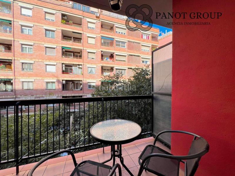 Foto 0378a886-a2ad-4fdd-89ba-95d0e0871dfa. Appartement avec chauffage dans El Camp de l´Arpa del Clot Barcelona