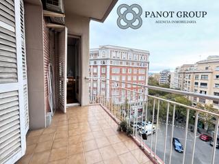 Appartement à Carrer de Còrsega