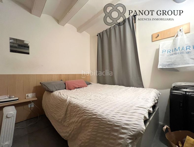 Foto a97b4263-825c-46e8-a79a-a17252655bd0. Piso en Raval Barcelona