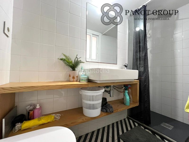 Foto e5b967f7-6434-47e0-a494-4319a7c00124. Piso en Raval Barcelona