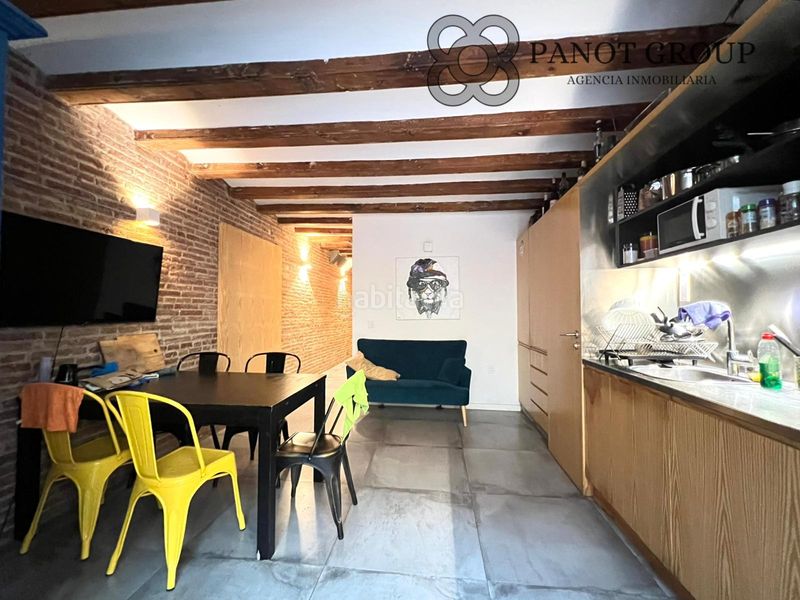 Foto 03b7a296-f2d3-4ed6-9c58-8d2847659bee. Piso en Raval Barcelona