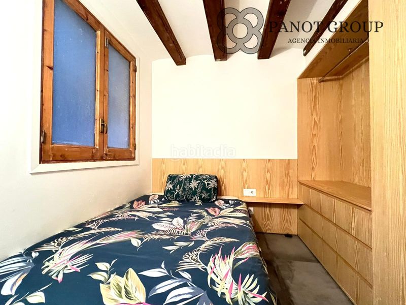 Foto 7d8ed4fe-e2bb-4db9-beff-48a814ed6cdf. Piso en Raval Barcelona