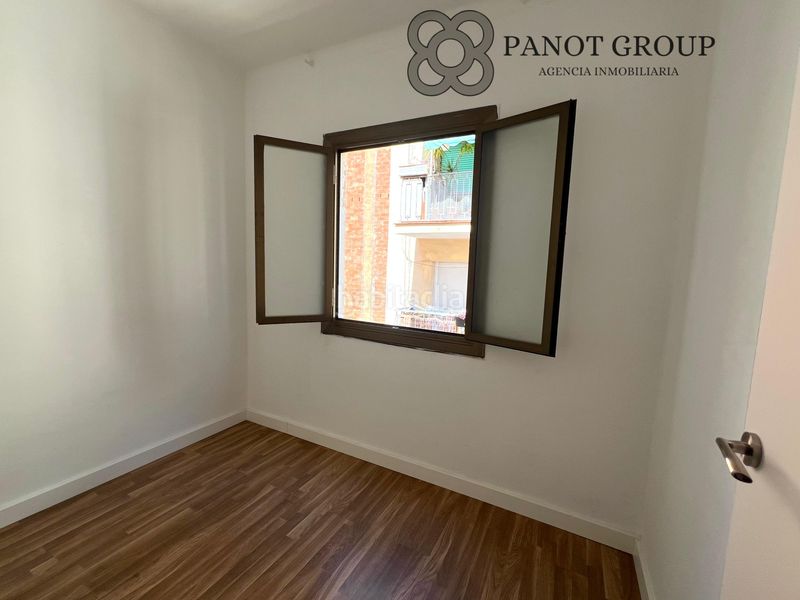 Foto ad2453aa-d670-4a94-9e19-196f8bf38942. Flat in Prosperitat Barcelona